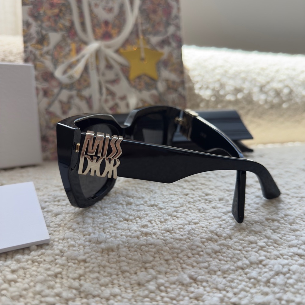 Christian Dior Miss Dior Black Sunglasses | MissDior S21 - Picture 8 of 16
